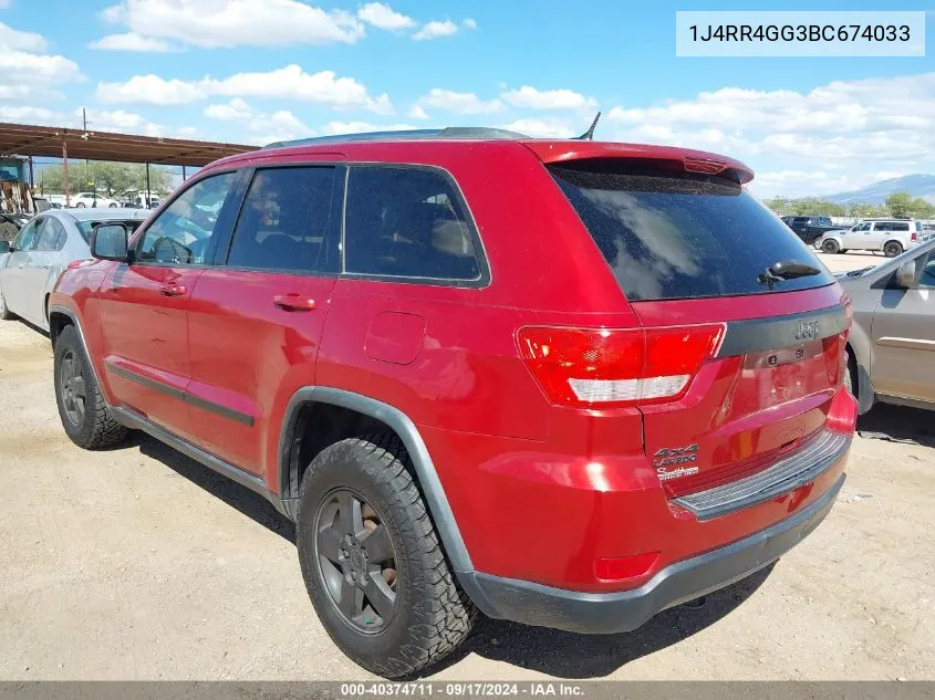 1J4RR4GG3BC674033 2011 Jeep Grand Cherokee Laredo