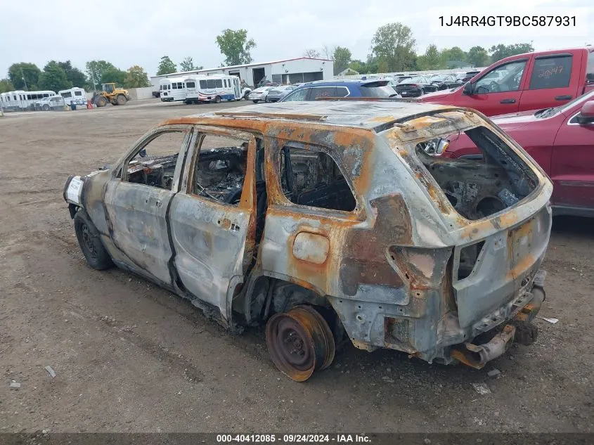 1J4RR4GT9BC587931 2011 Jeep Grand Cherokee Laredo