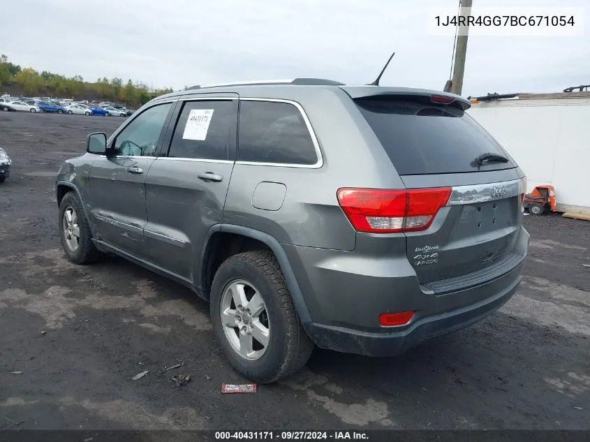 2011 Jeep Grand Cherokee Laredo VIN: 1J4RR4GG7BC671054 Lot: 40431171