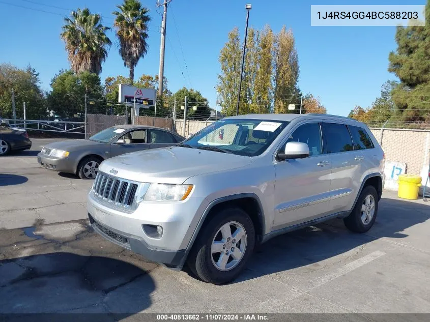 1J4RS4GG4BC588203 2011 Jeep Grand Cherokee Laredo