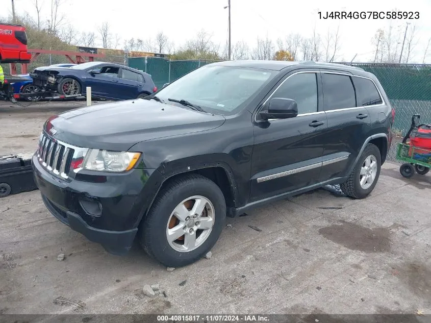 2011 Jeep Grand Cherokee Laredo VIN: 1J4RR4GG7BC585923 Lot: 40815817