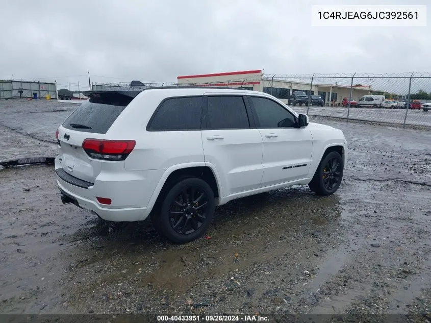 1C4RJEAG6JC392561 2018 Jeep Grand Cherokee Altitude 4X2