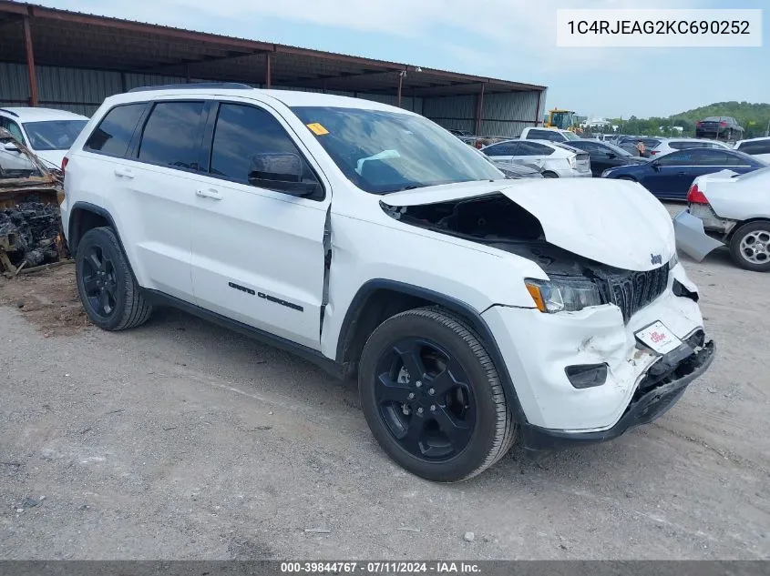 1C4RJEAG2KC690252 2019 Jeep Grand Cherokee Upland 4X2