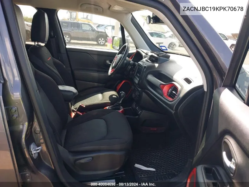 ZACNJBC19KPK70678 2019 Jeep Renegade Trailhawk 4X4