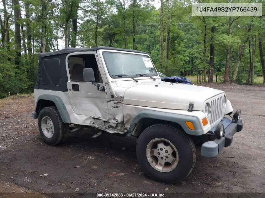 2000 Jeep Wrangler Sport VIN: 1J4FA49S2YP766439 Lot: 39742888