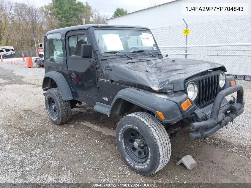 2000 Jeep Wrangler Se VIN: 1J4FA29P7YP704843 Lot: 40749752