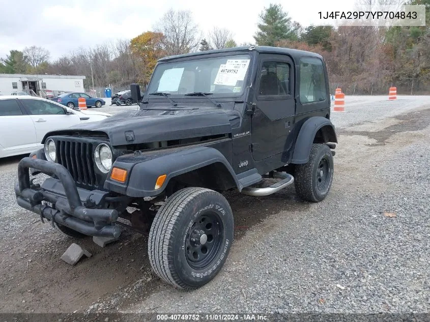 2000 Jeep Wrangler Se VIN: 1J4FA29P7YP704843 Lot: 40749752