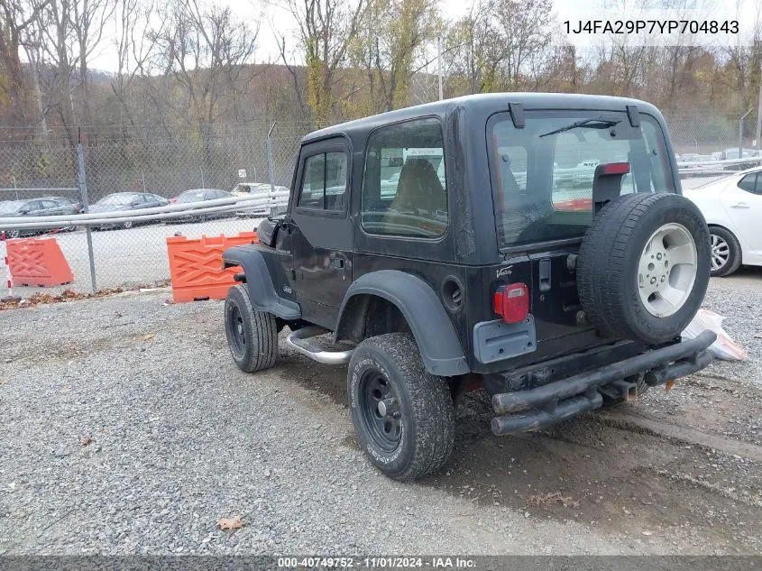 2000 Jeep Wrangler Se VIN: 1J4FA29P7YP704843 Lot: 40749752