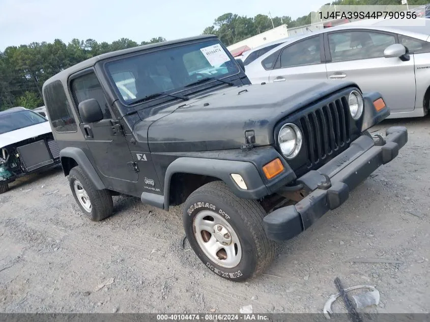 2004 Jeep Wrangler X VIN: 1J4FA39S44P790956 Lot: 40104474