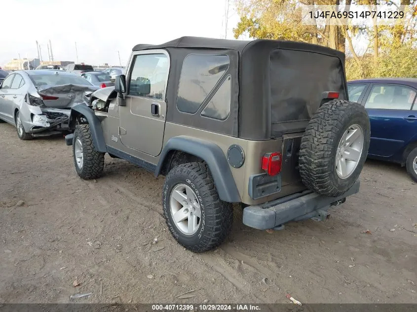 2004 Jeep Wrangler Rubicon VIN: 1J4FA69S14P741229 Lot: 40712399