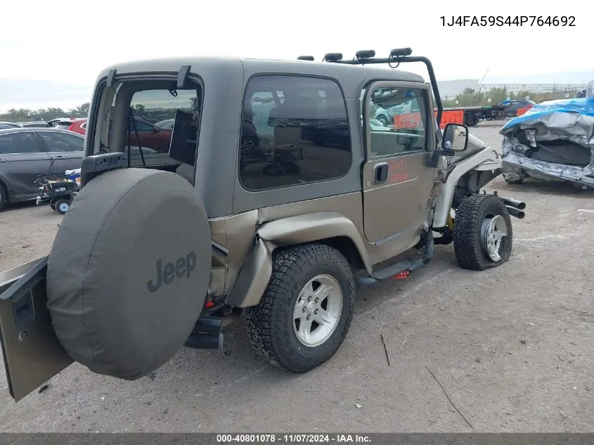 2004 Jeep Wrangler Sahara VIN: 1J4FA59S44P764692 Lot: 40801078