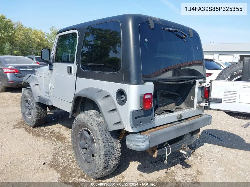 2005 Jeep Wrangler X VIN: 1J4FA39S85P325355 Lot: 40190831