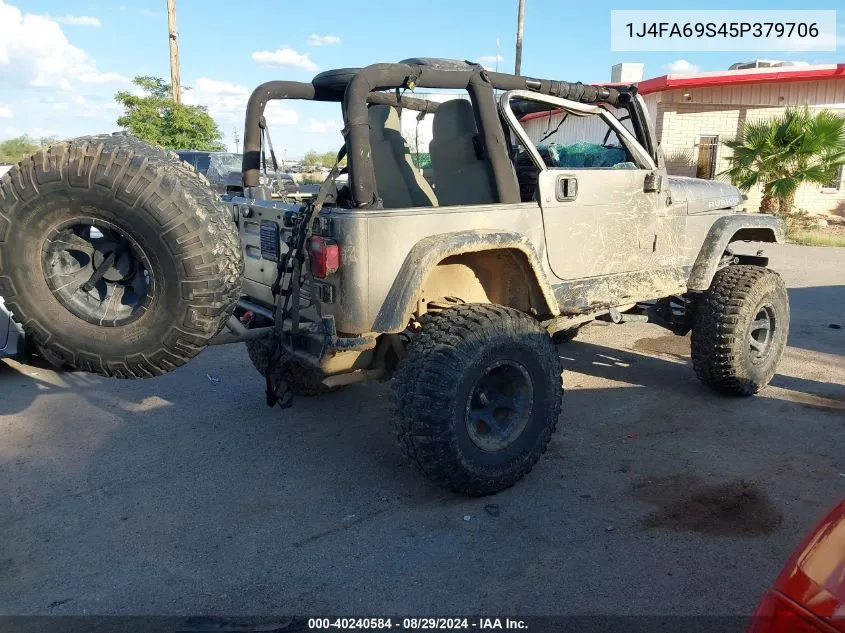 2005 Jeep Wrangler Rubicon VIN: 1J4FA69S45P379706 Lot: 40240584