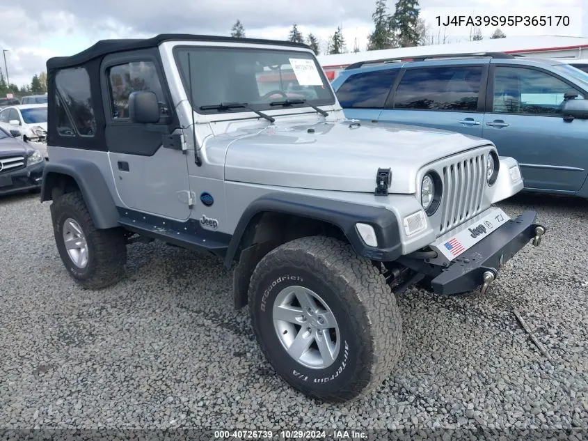 2005 Jeep Wrangler X VIN: 1J4FA39S95P365170 Lot: 40726739