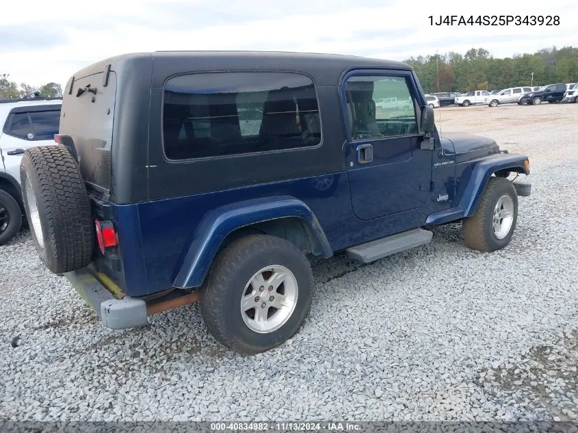 2005 Jeep Wrangler Unlimited VIN: 1J4FA44S25P343928 Lot: 40834982