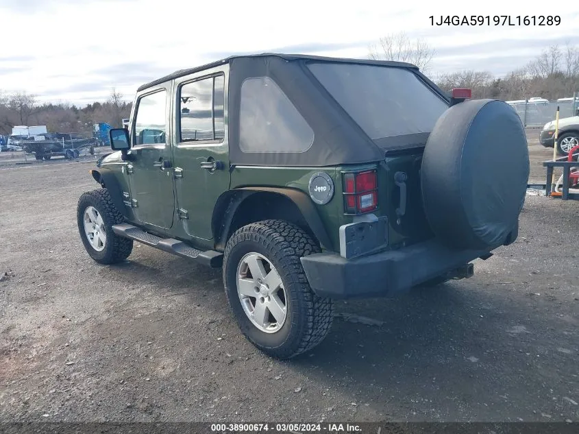 2007 Jeep Wrangler Unlimited Sahara VIN: 1J4GA59197L161289 Lot: 38900674