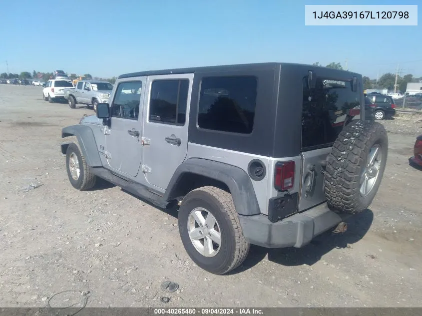 2007 Jeep Wrangler Unlimited X VIN: 1J4GA39167L120798 Lot: 40265480