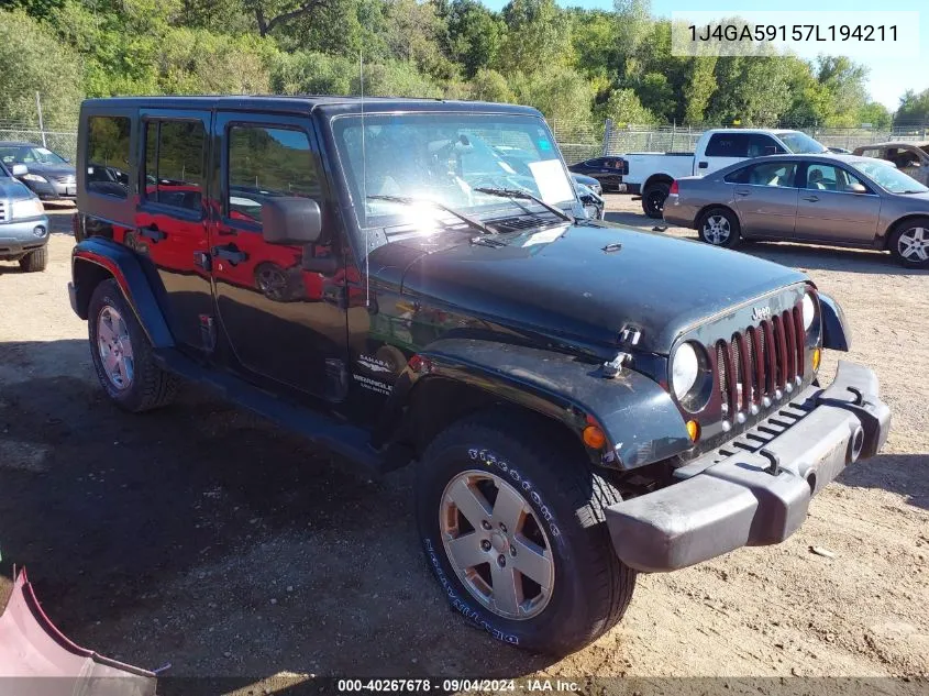 2007 Jeep Wrangler Unlimited Sahara VIN: 1J4GA59157L194211 Lot: 40267678