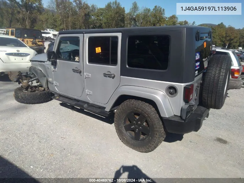 2007 Jeep Wrangler Unlimited Sahara VIN: 1J4GA59197L113906 Lot: 40469762