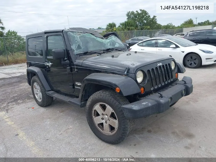 2007 Jeep Wrangler Sahara VIN: 1J4FA54127L198218 Lot: 40596213