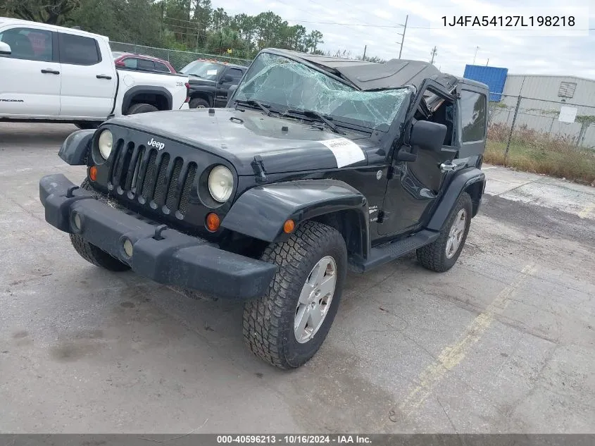 2007 Jeep Wrangler Sahara VIN: 1J4FA54127L198218 Lot: 40596213