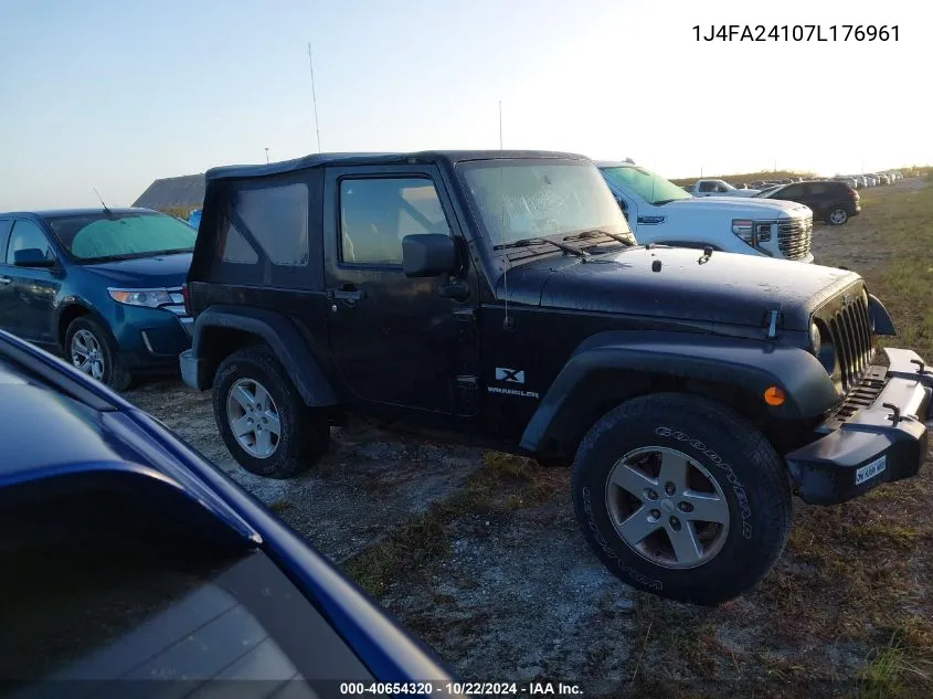 2007 Jeep Wrangler X VIN: 1J4FA24107L176961 Lot: 40654320