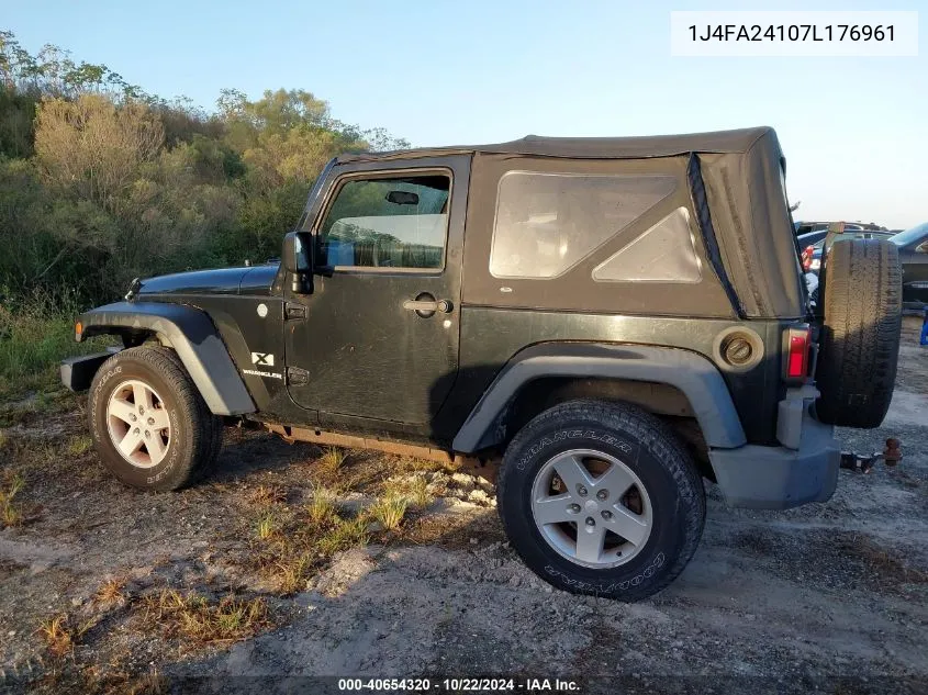 2007 Jeep Wrangler X VIN: 1J4FA24107L176961 Lot: 40654320