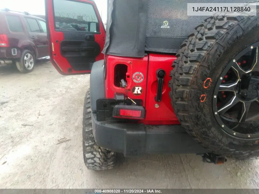 2007 Jeep Wrangler X VIN: 1J4FA24117L128840 Lot: 40908320