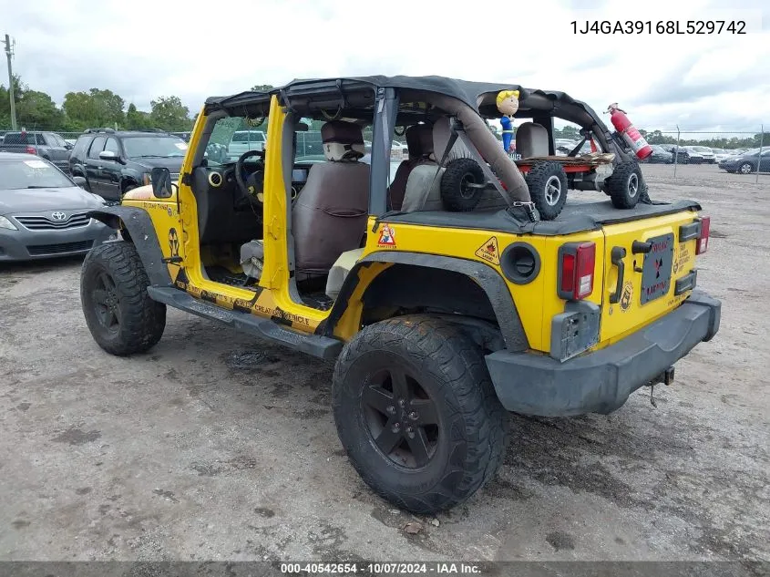 2008 Jeep Wrangler Unlimited X VIN: 1J4GA39168L529742 Lot: 40542654