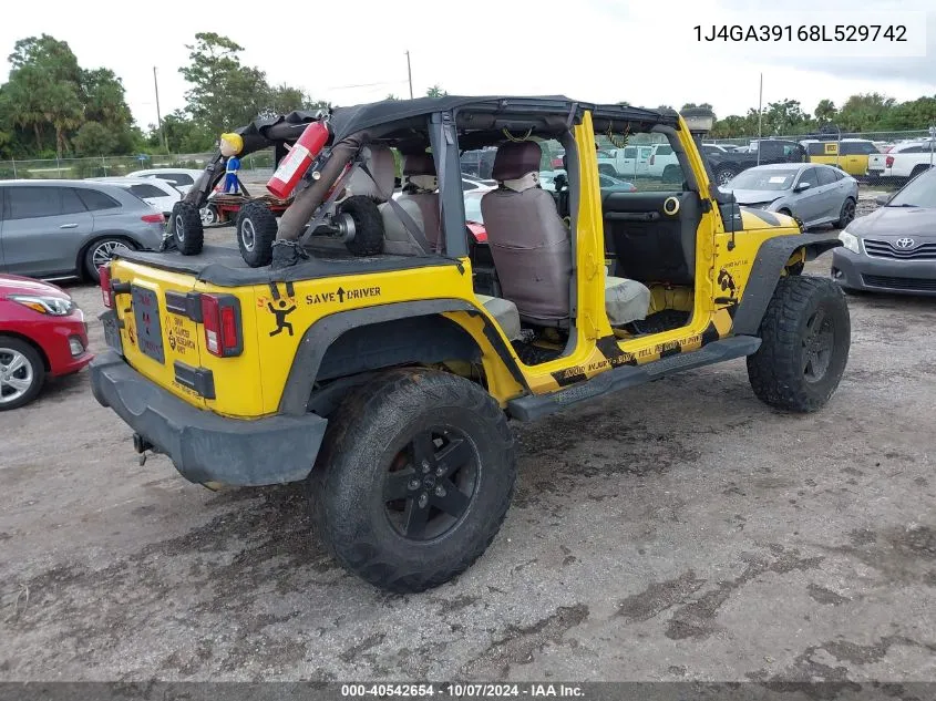 2008 Jeep Wrangler Unlimited X VIN: 1J4GA39168L529742 Lot: 40542654