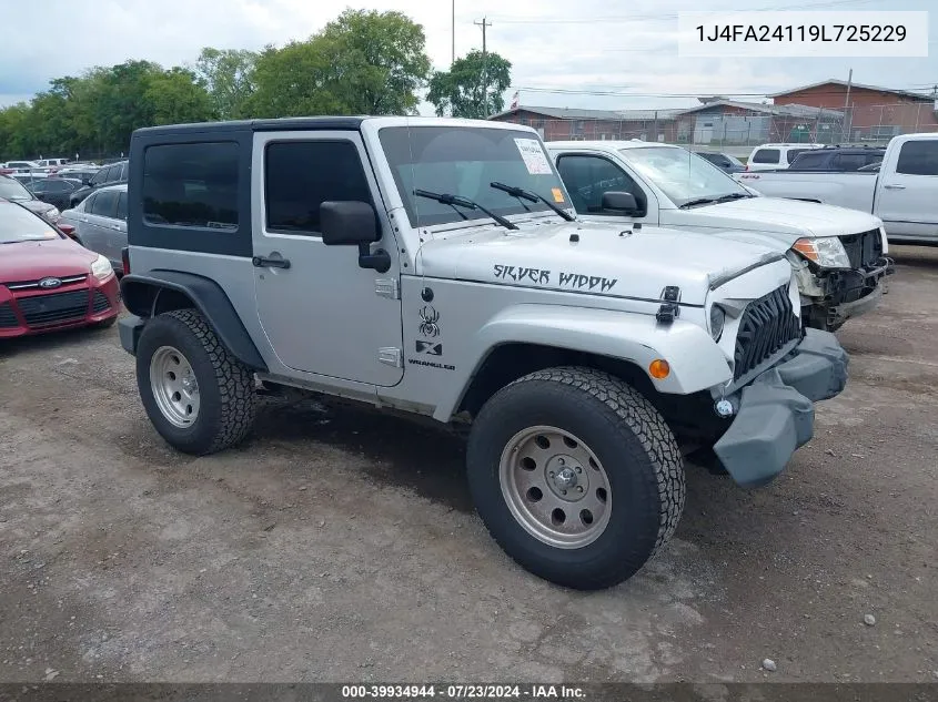 2009 Jeep Wrangler X VIN: 1J4FA24119L725229 Lot: 39934944