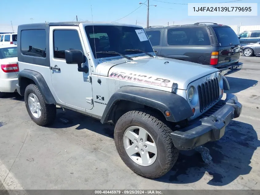 2009 Jeep Wrangler X VIN: 1J4FA24139L779695 Lot: 40445979