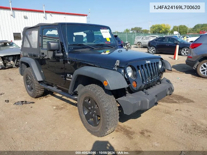 2009 Jeep Wrangler X VIN: 1J4FA24169L700620 Lot: 40526086