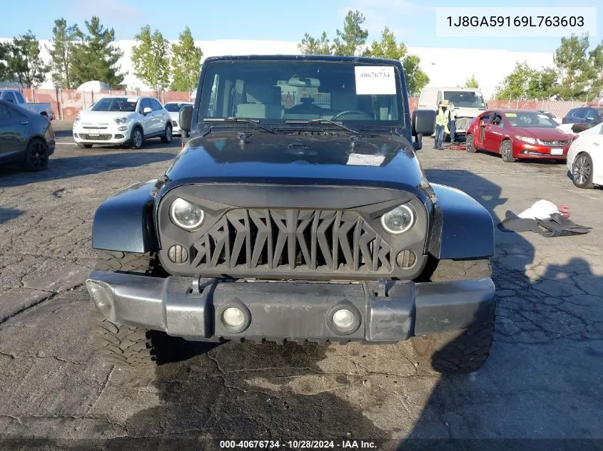 2009 Jeep Wrangler Unlimited Sahara VIN: 1J8GA59169L763603 Lot: 40676734