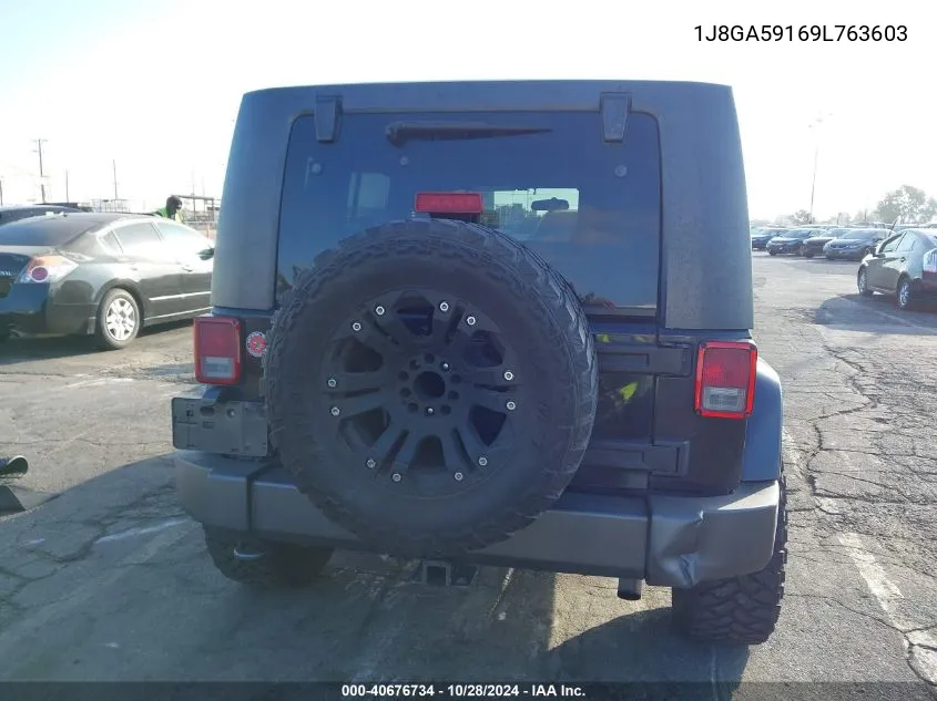 2009 Jeep Wrangler Unlimited Sahara VIN: 1J8GA59169L763603 Lot: 40676734