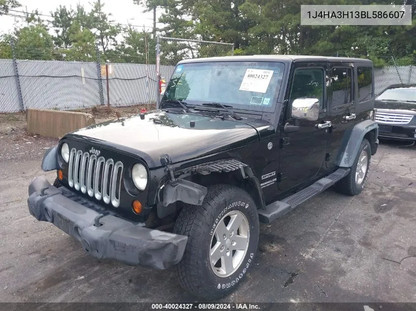 1J4HA3H13BL586607 2011 Jeep Wrangler Unlimited Sport