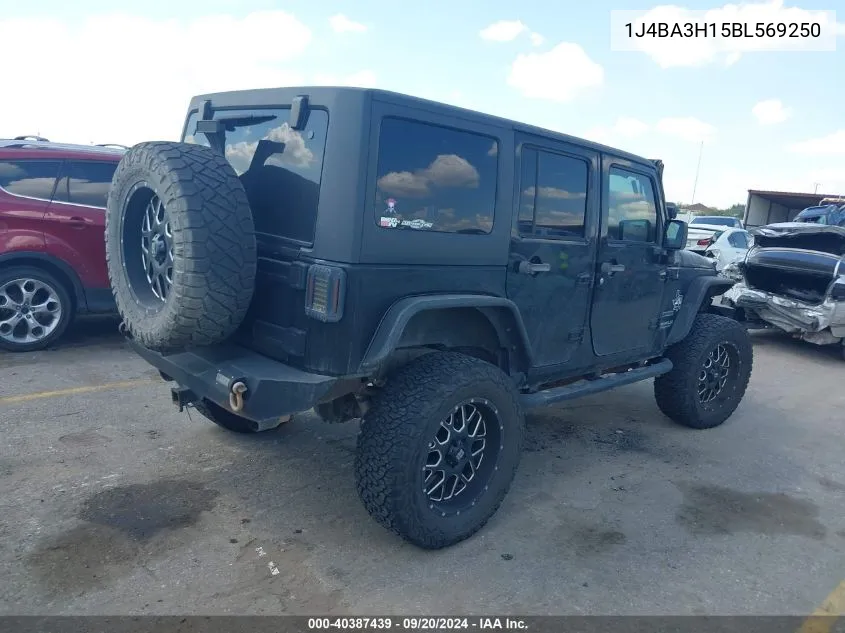 1J4BA3H15BL569250 2011 Jeep Wrangler Unlimited Sport