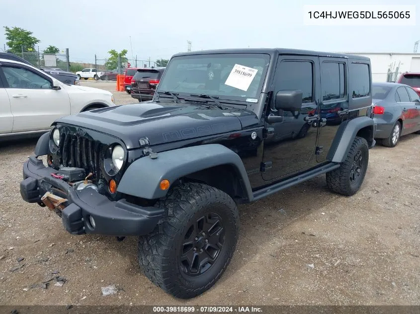 1C4HJWEG5DL565065 2013 Jeep Wrangler Unlimited Moab