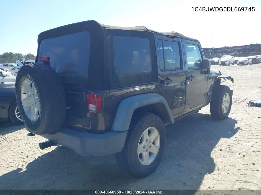 2013 Jeep Wrangler Unlimited Sport VIN: 1C4BJWDG0DL669745 Lot: 40660958