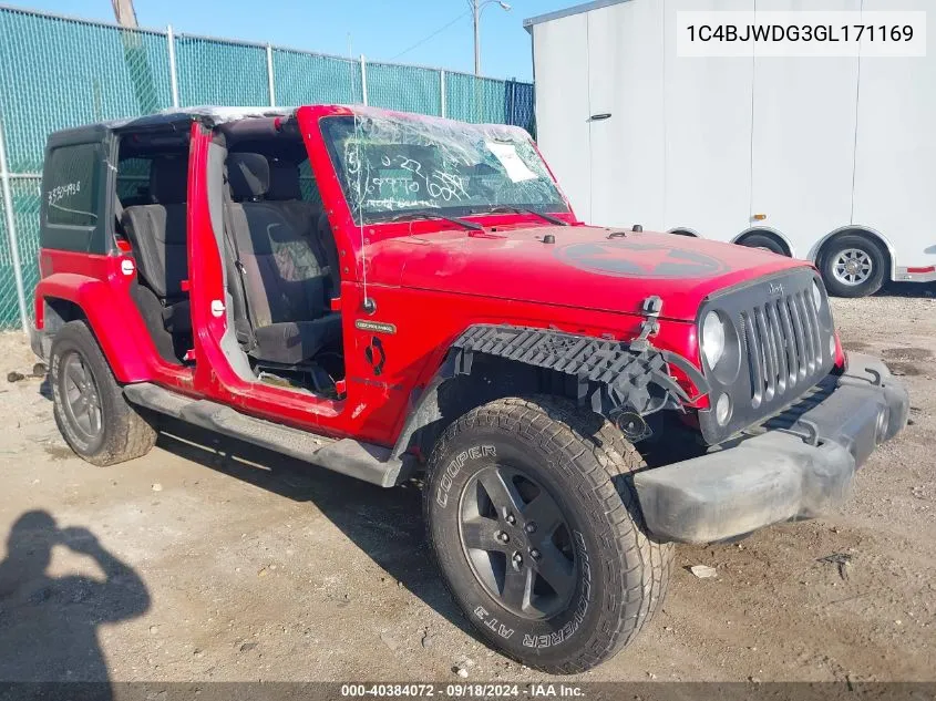 1C4BJWDG3GL171169 2016 Jeep Wrangler Unlimited Freedom