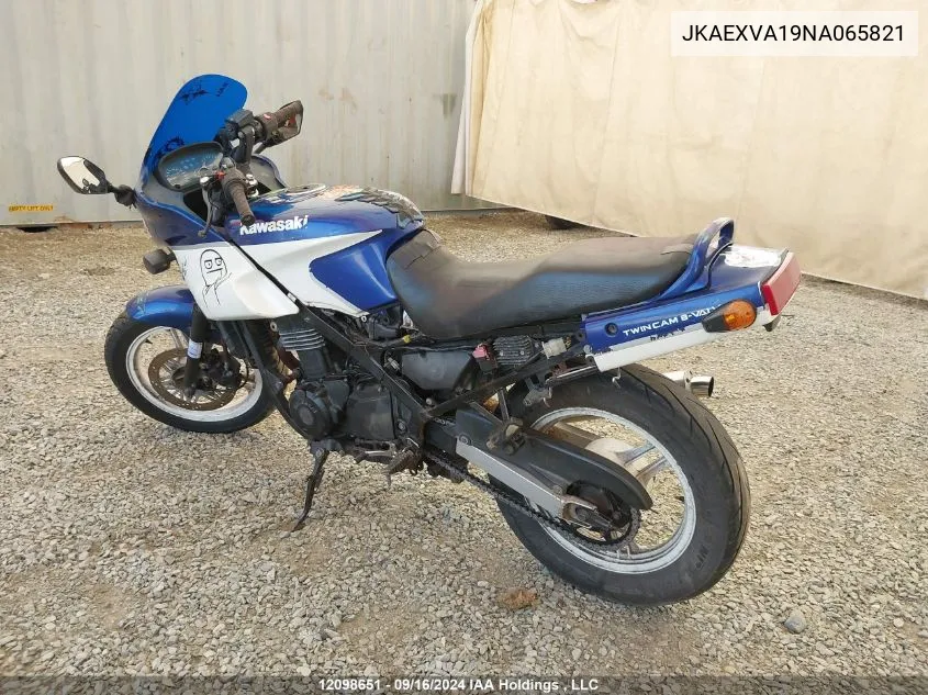 1992 Kawasaki Ex500 VIN: JKAEXVA19NA065821 Lot: 12098651