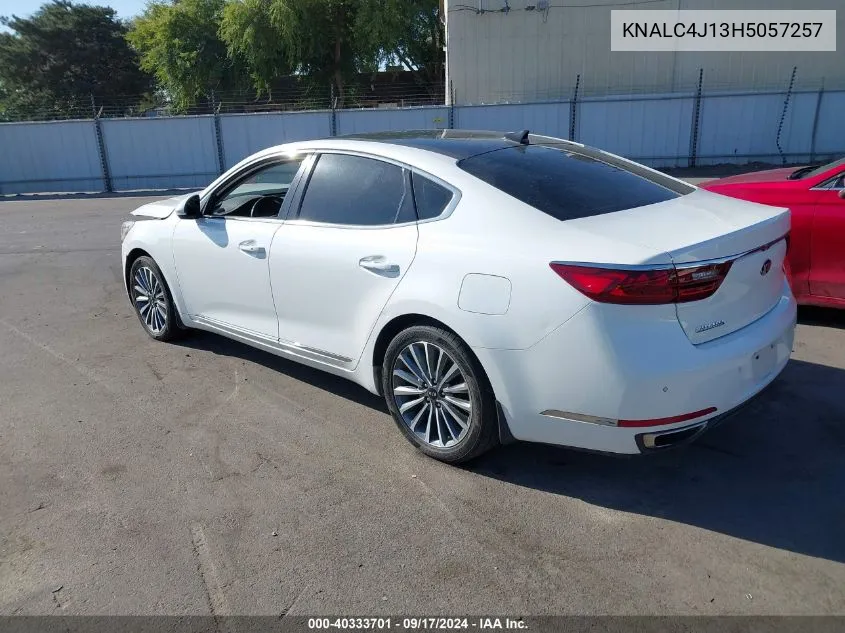 KNALC4J13H5057257 2017 Kia Cadenza Premium