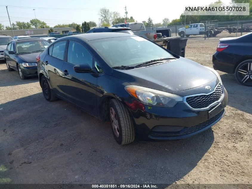 KNAFK4A61G5507028 2016 Kia Forte Lx