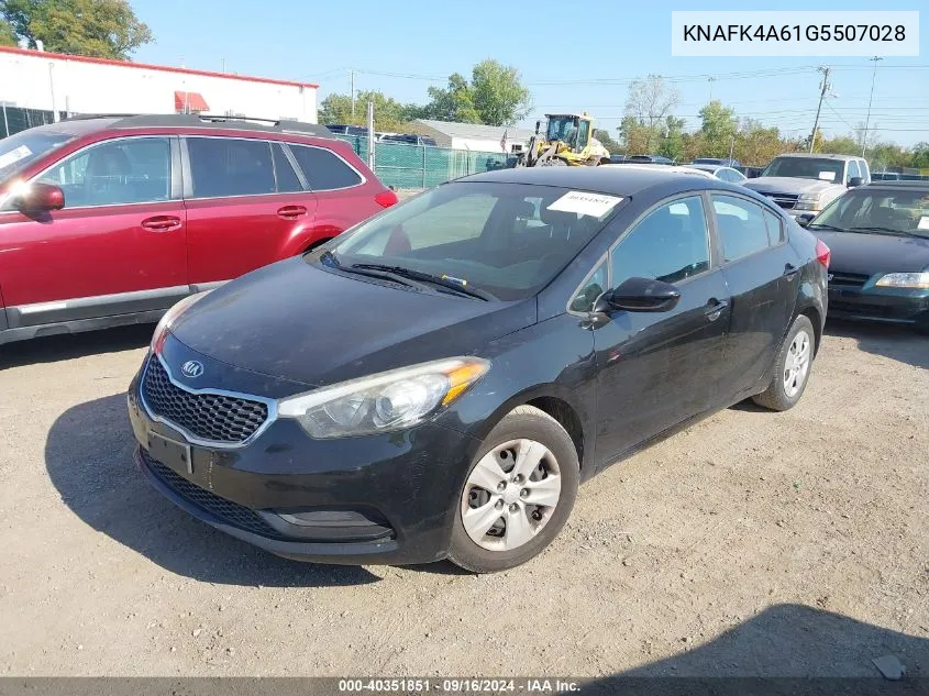 KNAFK4A61G5507028 2016 Kia Forte Lx