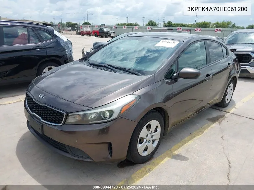 3KPFK4A70HE061200 2017 Kia Forte Lx