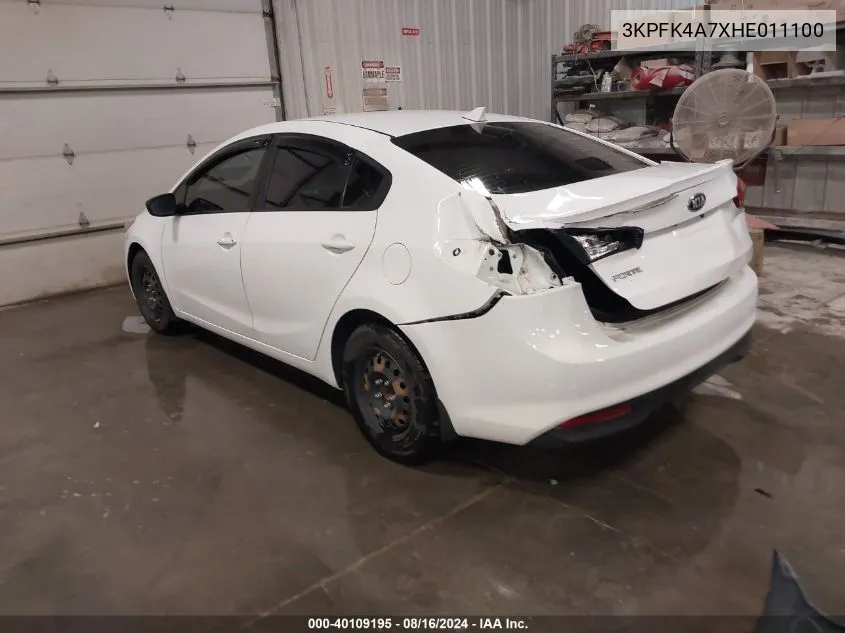 3KPFK4A7XHE011100 2017 Kia Forte Lx