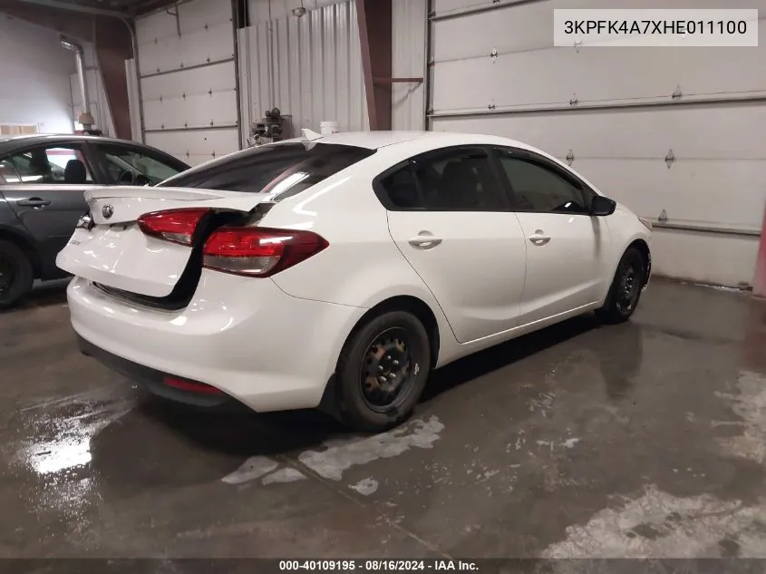 3KPFK4A7XHE011100 2017 Kia Forte Lx