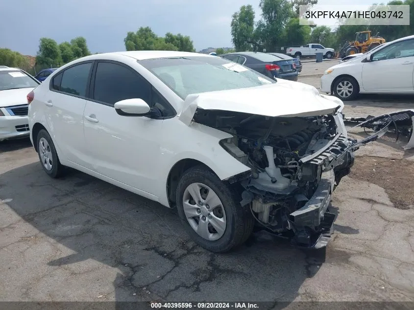 2017 Kia Forte Lx VIN: 3KPFK4A71HE043742 Lot: 40395596