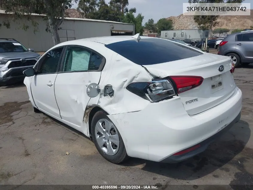 2017 Kia Forte Lx VIN: 3KPFK4A71HE043742 Lot: 40395596