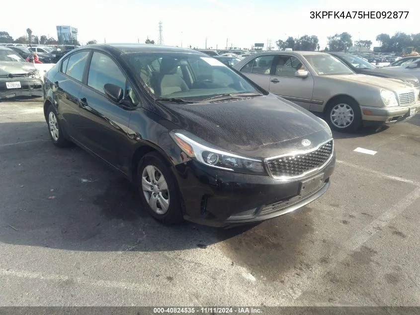 2017 Kia Forte Lx VIN: 3KPFK4A75HE092877 Lot: 40824535